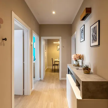 New! Ghirlandaio Garden 61 *